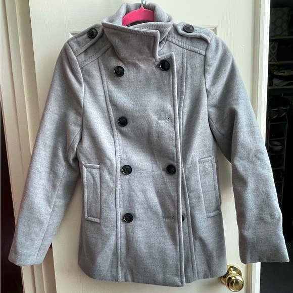 Women’s Classic H&M Peacoat - Picture 1 of 6
